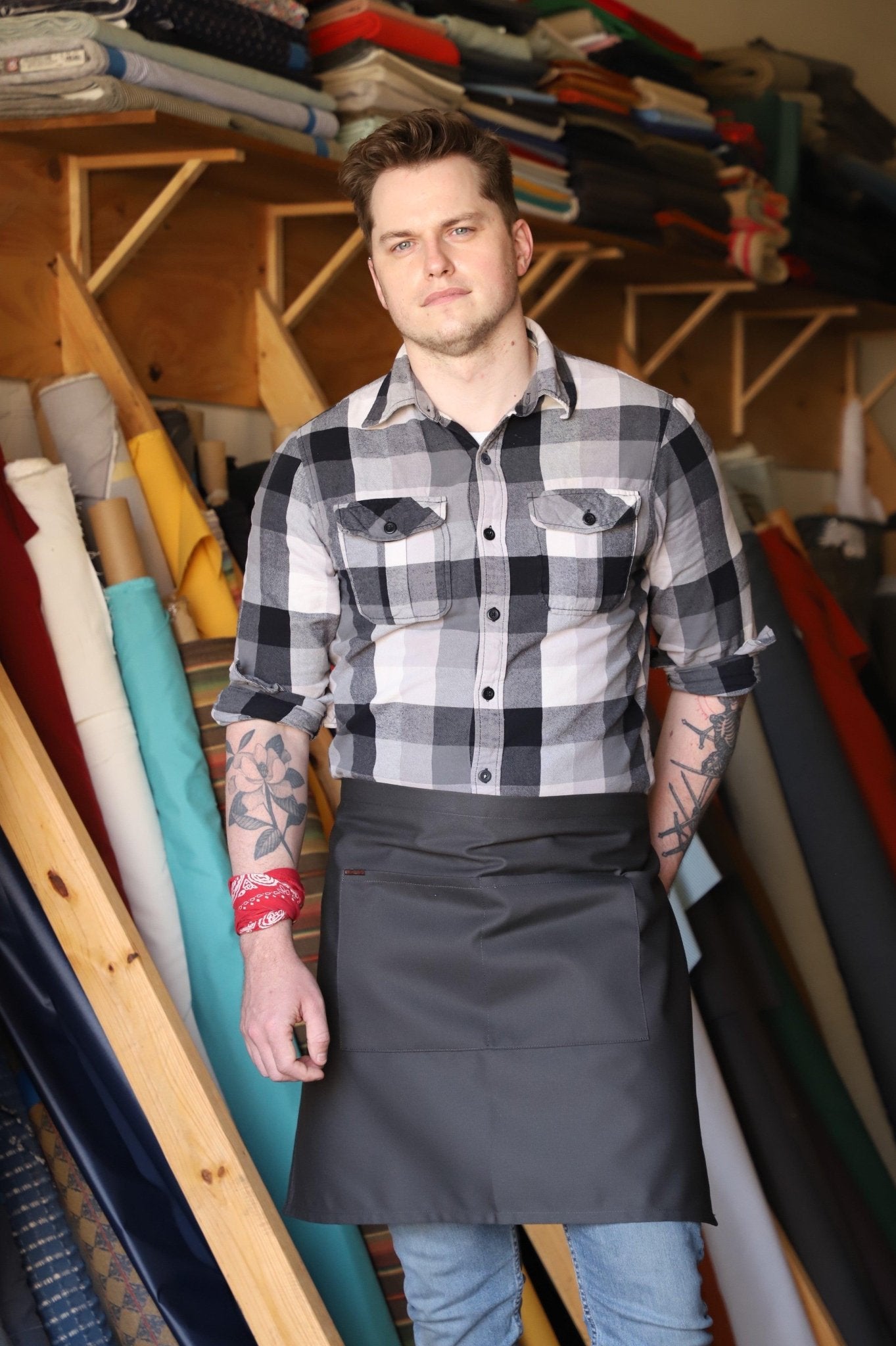 dress shirt aprons Turn Men's Old Dress Shirts Into an Apron