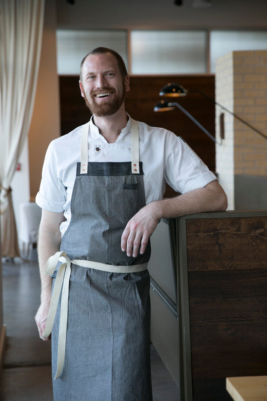 Savilino bib apron worn in a restaurant
